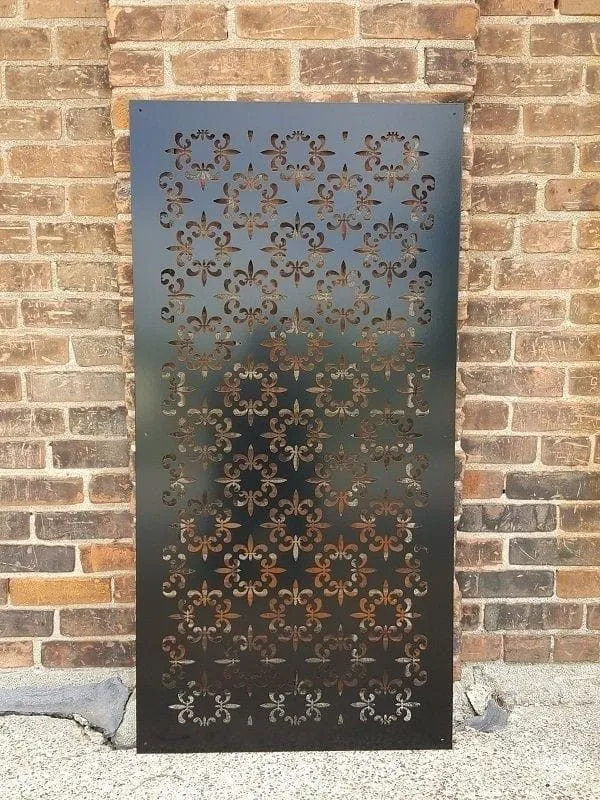 Декор из металла на стену